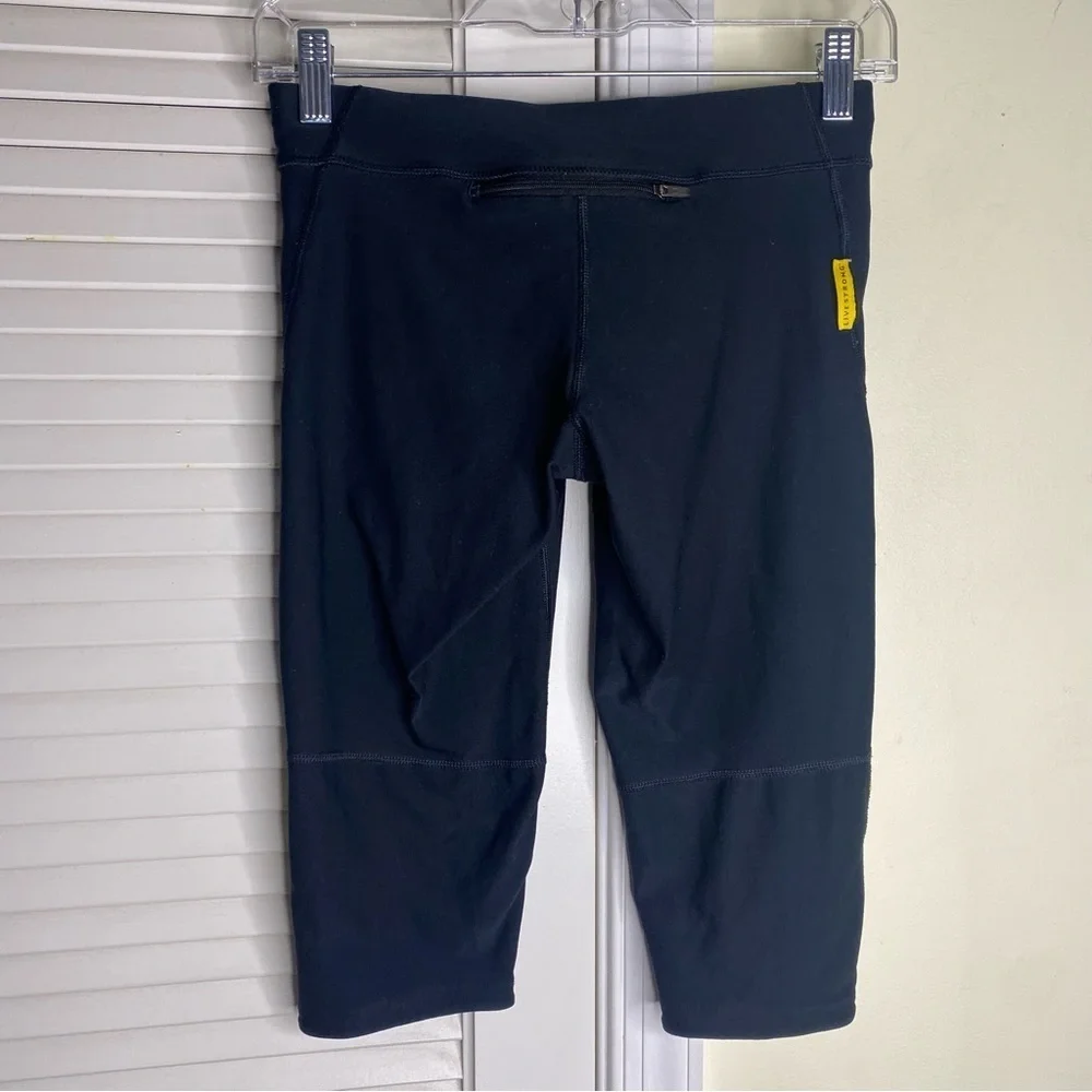 Nike Dri Fit Livestrong Cropped Legging Women Size XS  Stretch biker